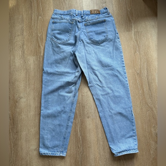 Riders by Lee Classic Blue Women's Mom Jeans - Picture 2 of 3